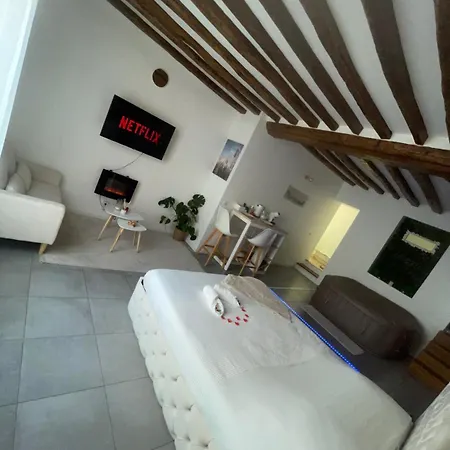 Moderne Avec Jacuzzi *